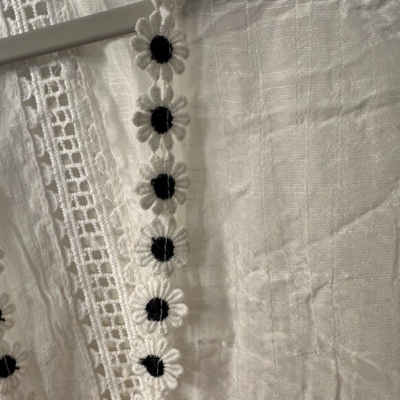 Janice Apparel NWT White Crochet Embroidered Daisy Flower Kimono Cover Up Viscos - Picture 3 of 8